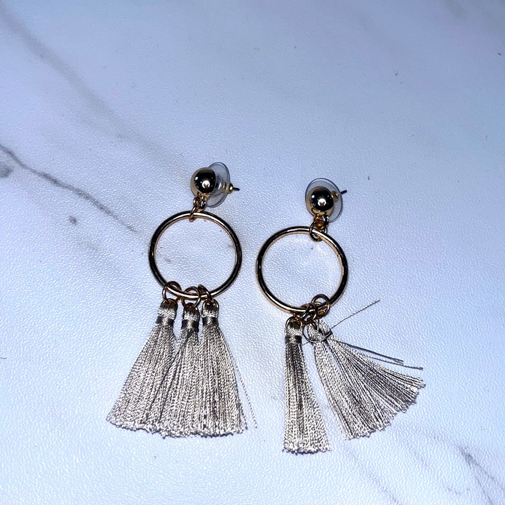 Elise M. Tan Tassel Hoops